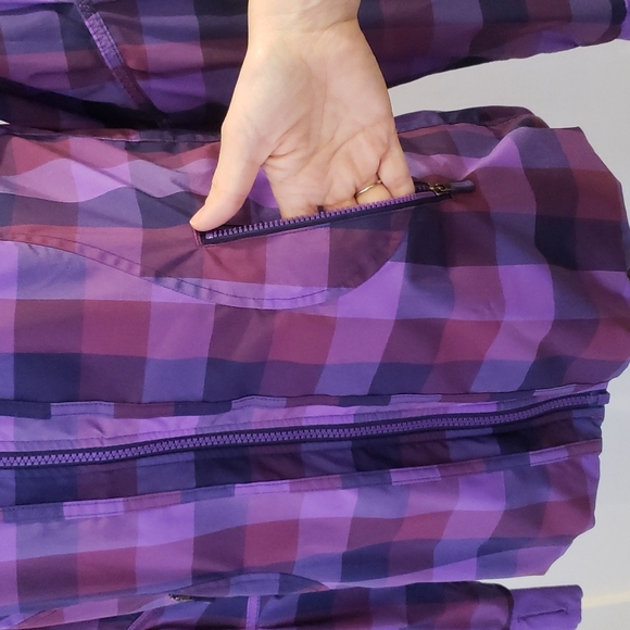 Lululemon Track Purple Navy Plaid Jacket, Size 6 - Picture 6 of 16